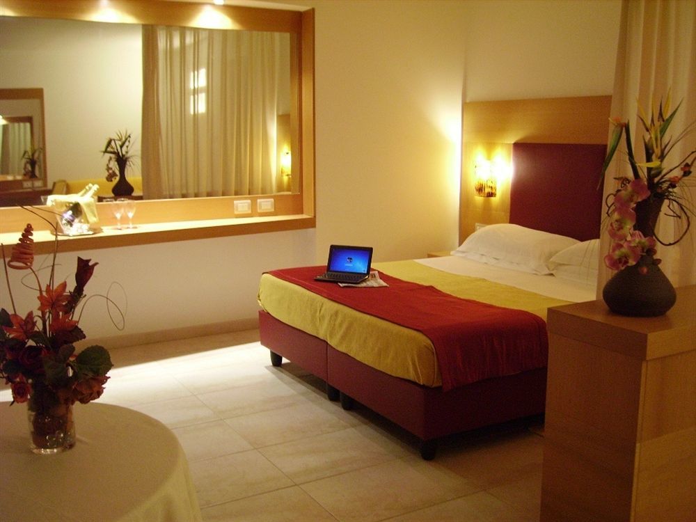 Hotel Degli Haethey โอตรันโต ภายนอก รูปภาพ